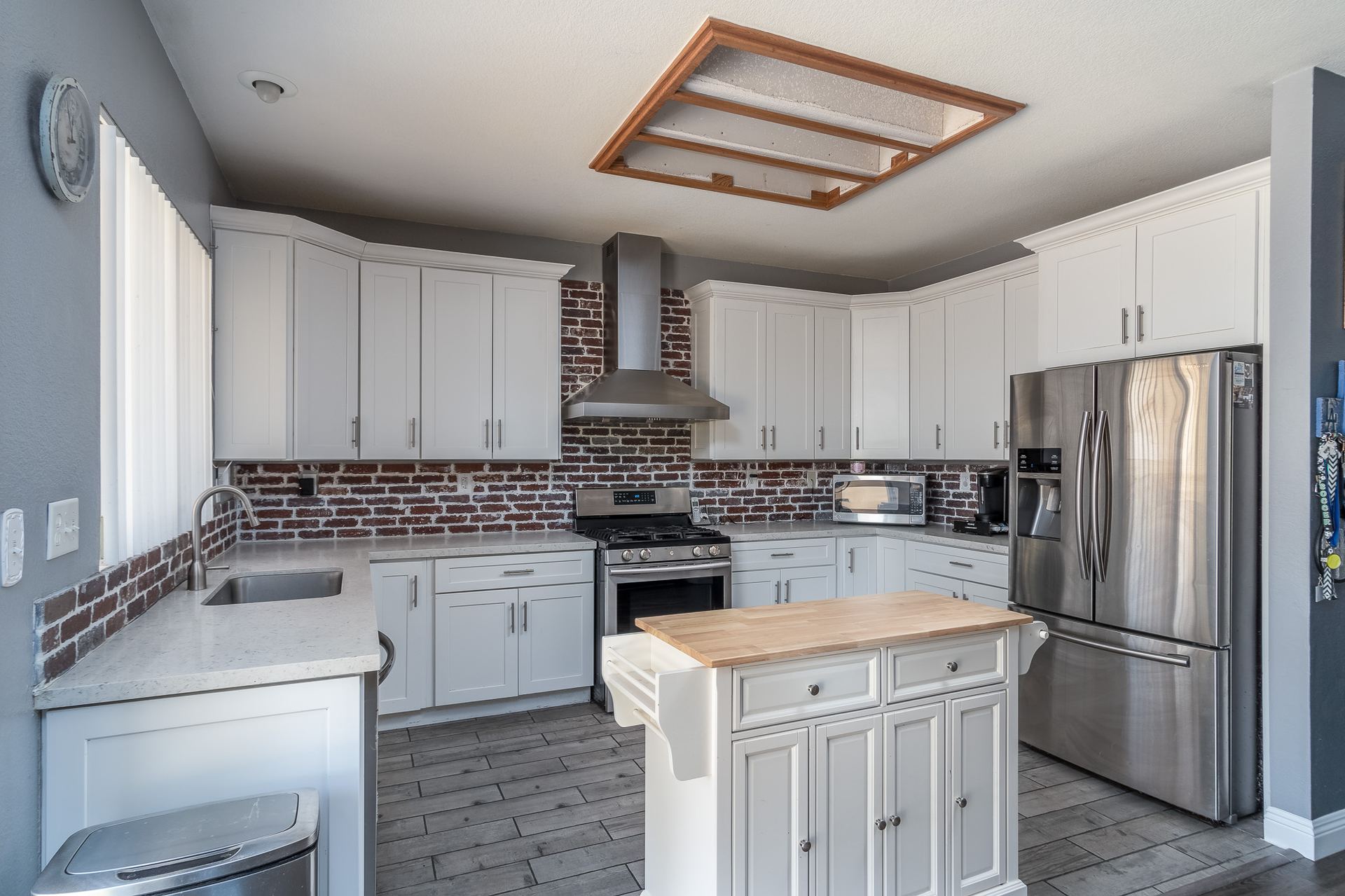 Real estate photograph of 12727 Gifford Way
