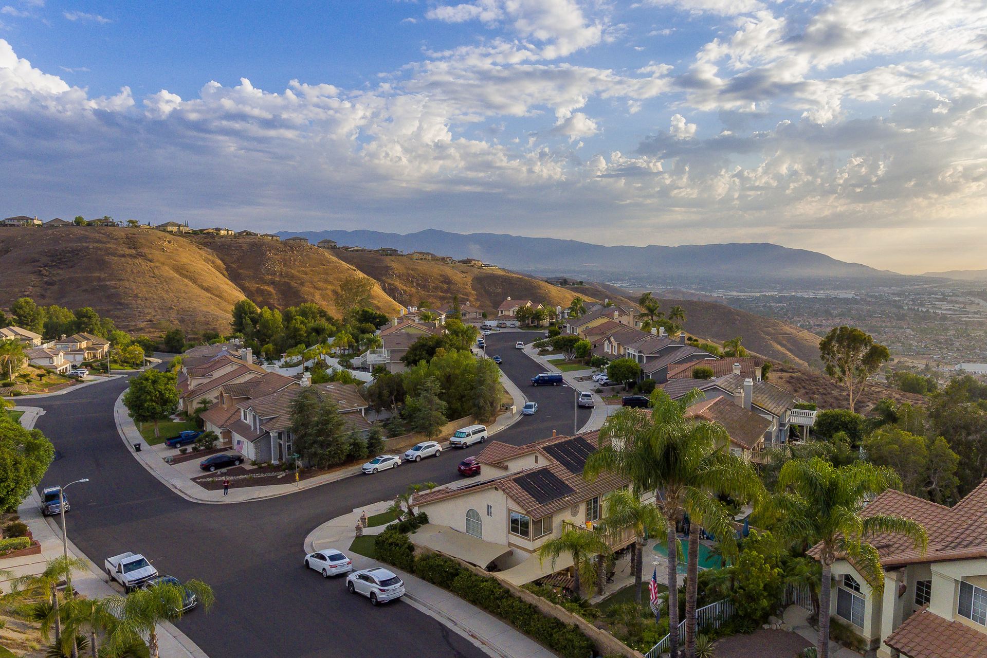Real estate photograph 2 of 16037 E Peak Ct
