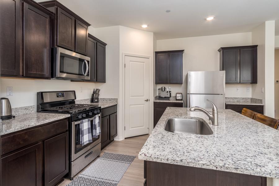 16827 Desert Star St., Victorville