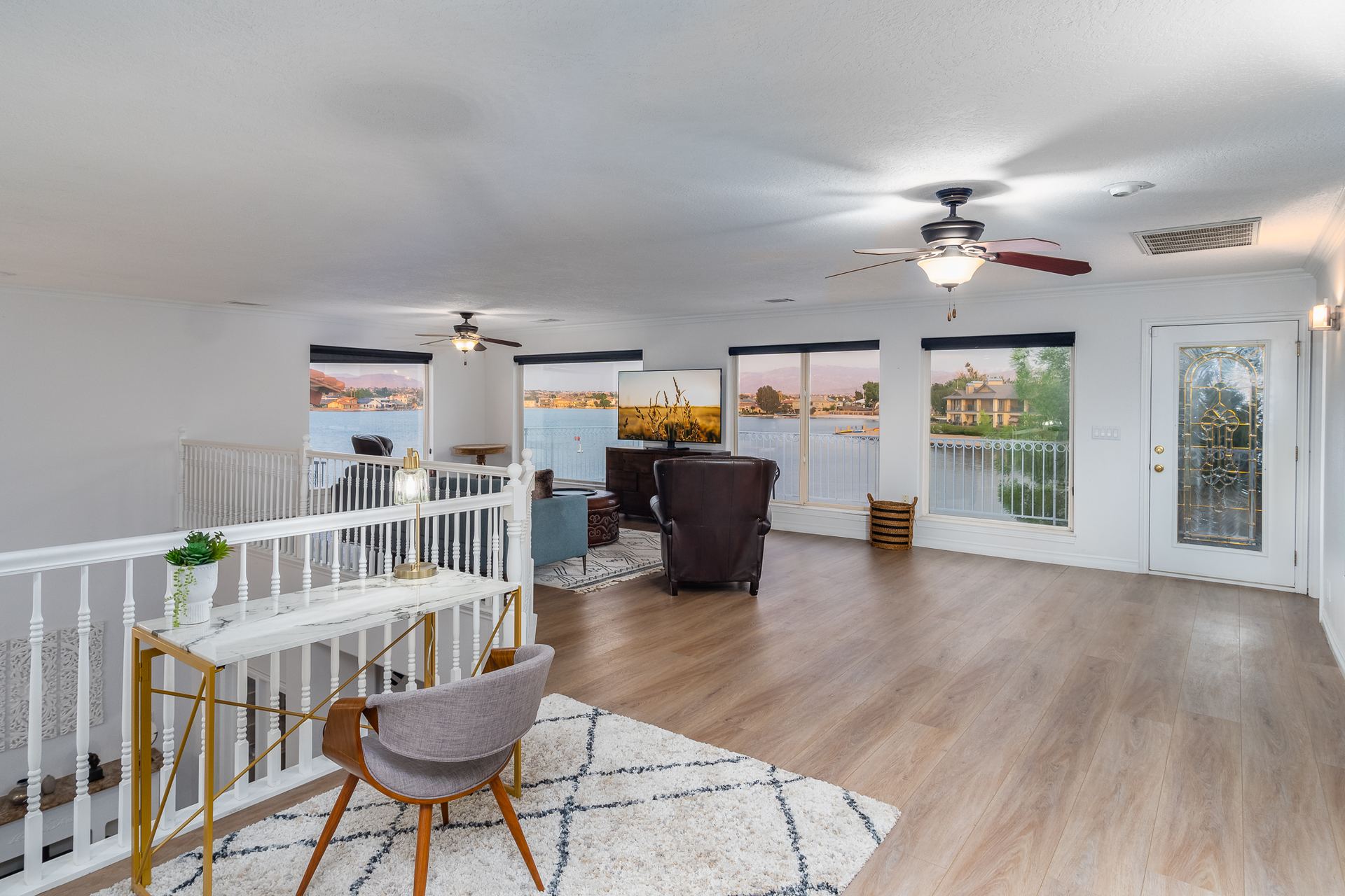 Real estate photograph 4 of 18127 Pier Dr., Victorville