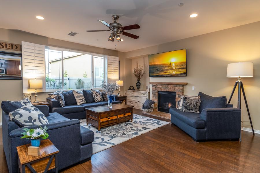 4023 Sparkleberry Dr