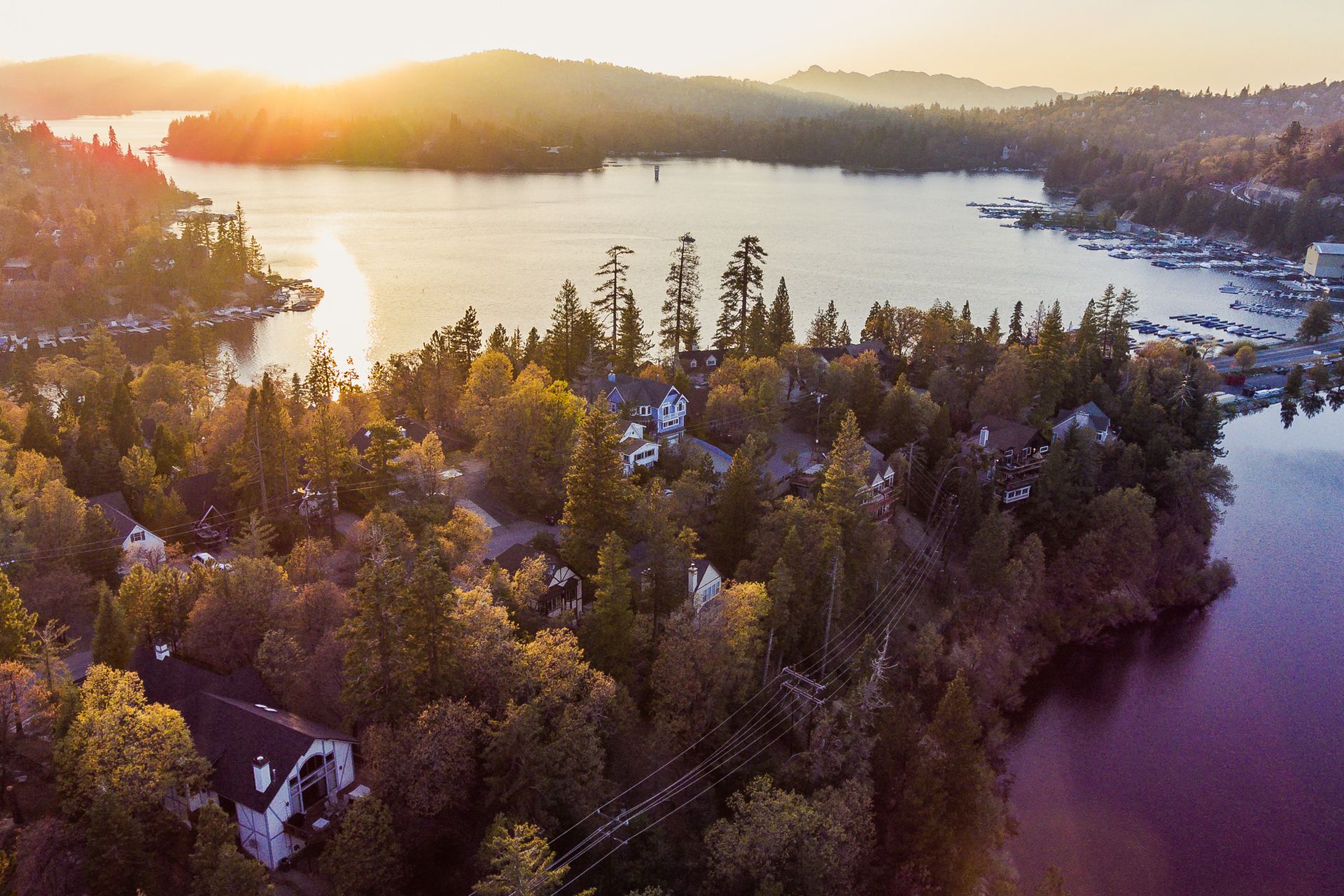 Real estate photograph 3 of 506 Emerald Dr, Lake Arrowhead