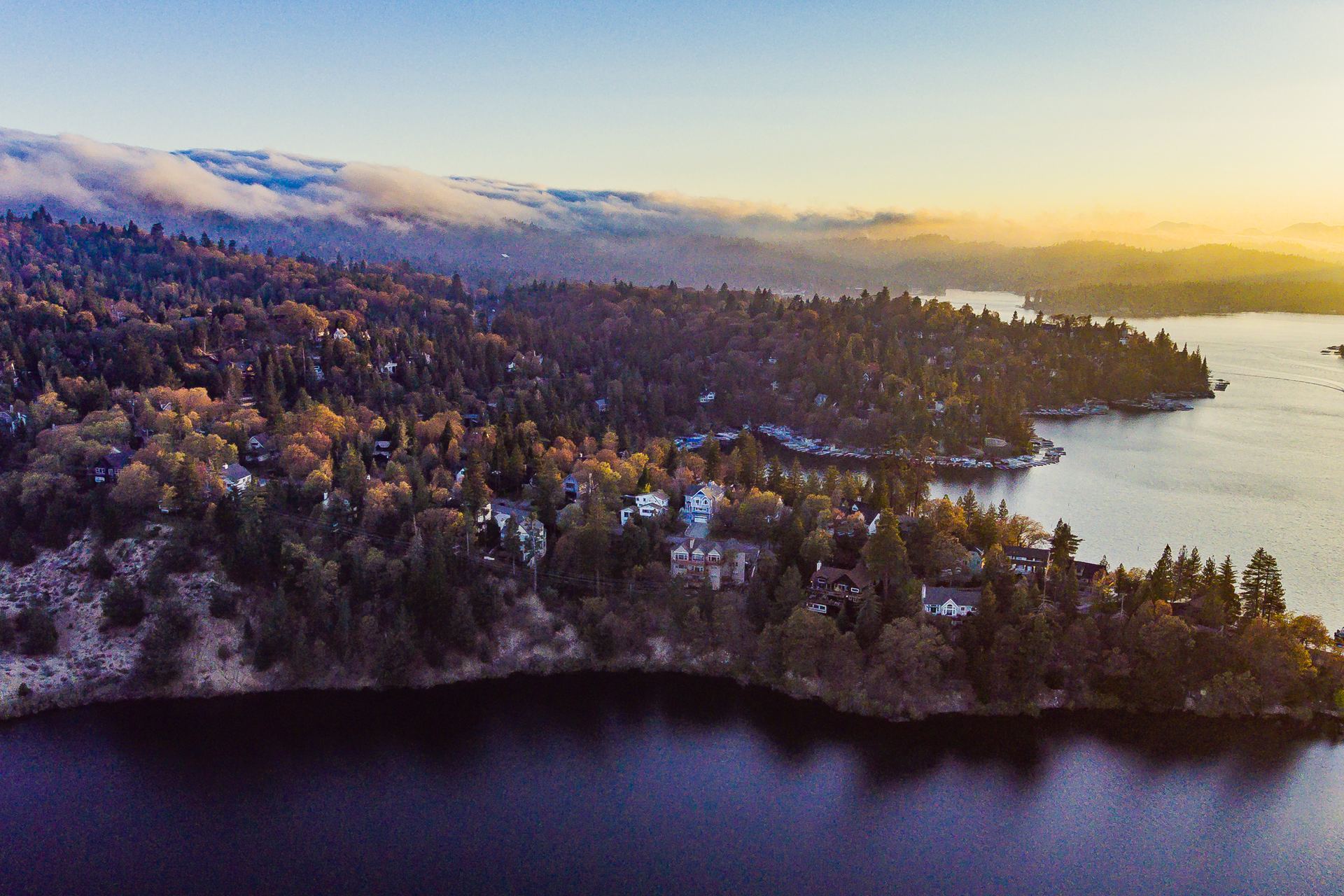 Real estate photograph 4 of 506 Emerald Dr, Lake Arrowhead