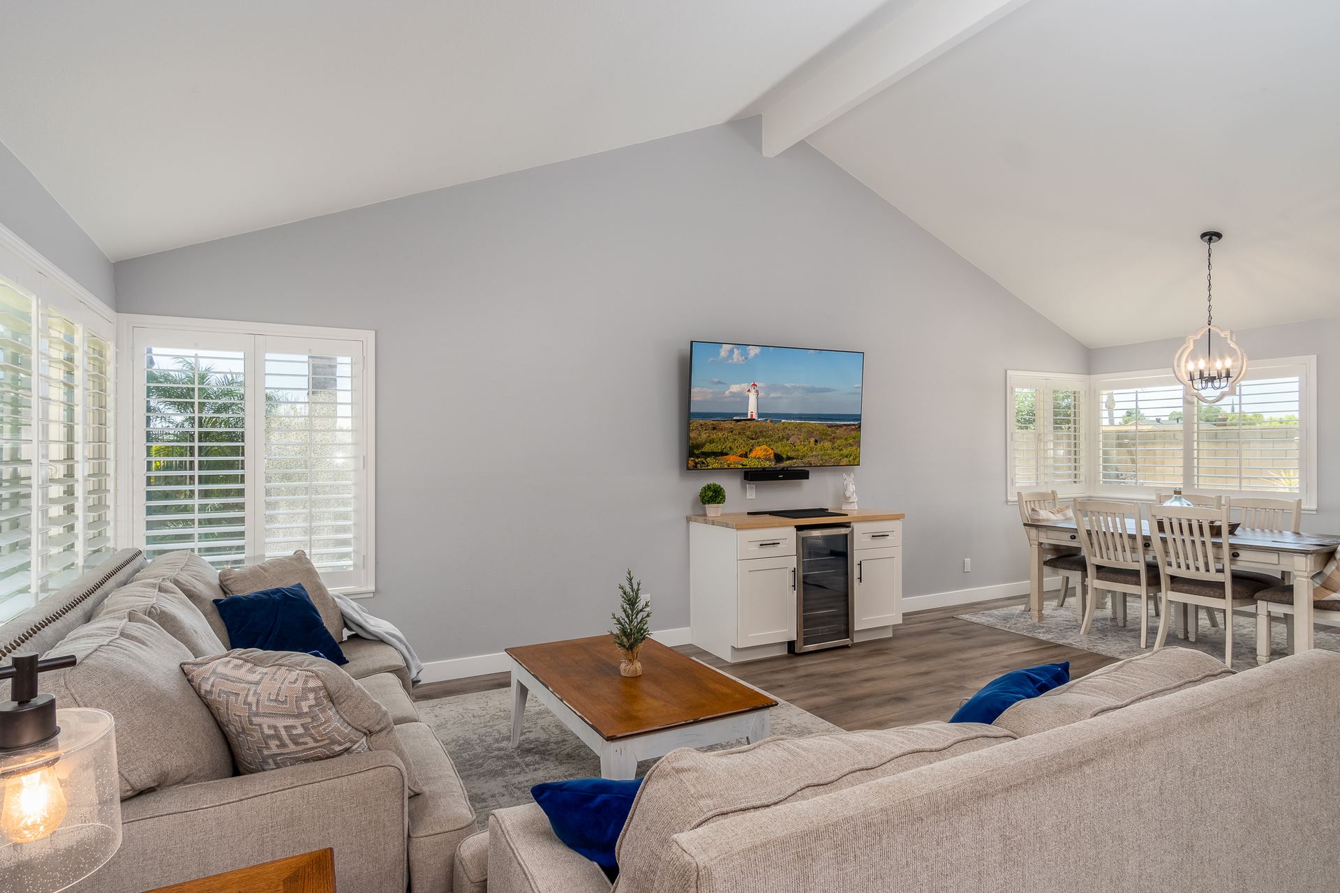 Real estate photograph 2 of 6320 Mayberry Ave., Rancho Cucamonga