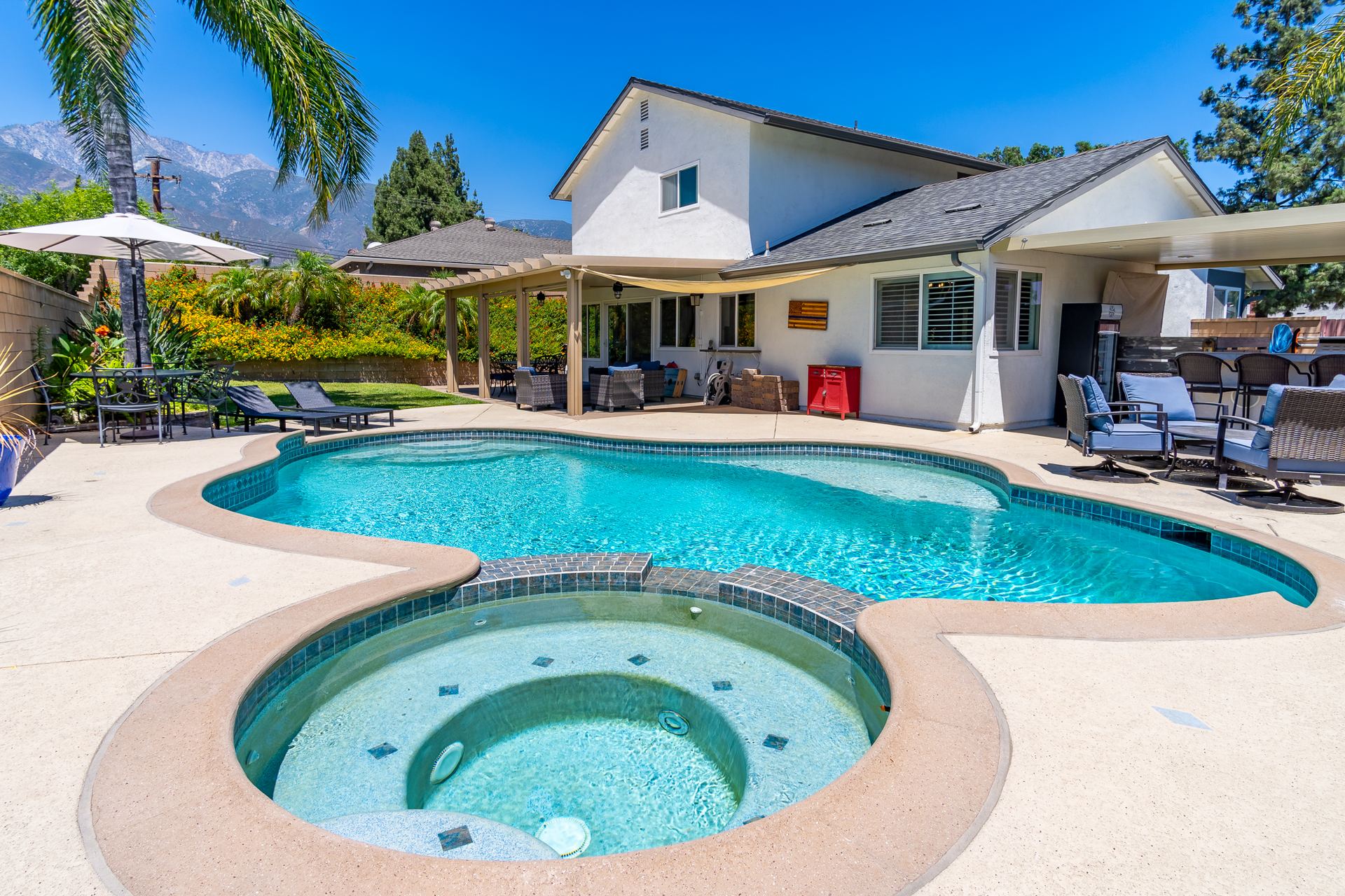 Real estate photograph 3 of 6320 Mayberry Ave., Rancho Cucamonga