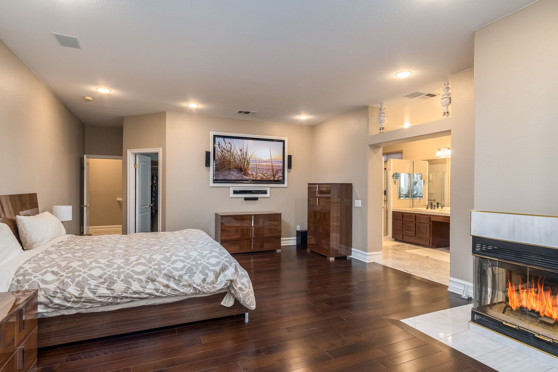 Real estate photograph 2 of 8099 Inspiration Dr., Rancho Cucamonga
