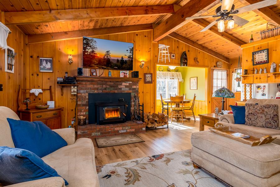838 Evergreen Rd., Wrightwood