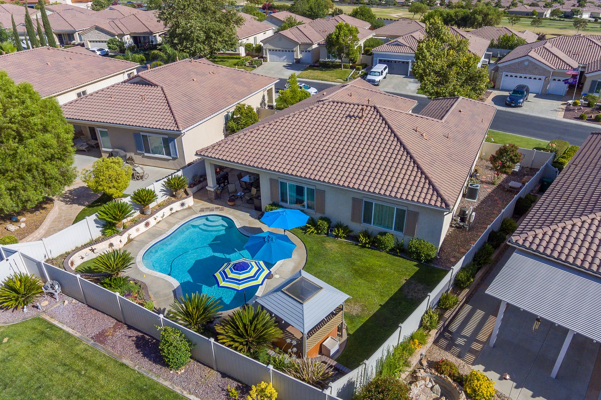 Real estate photograph 3 of 968 Avenal Way, Beaumont
